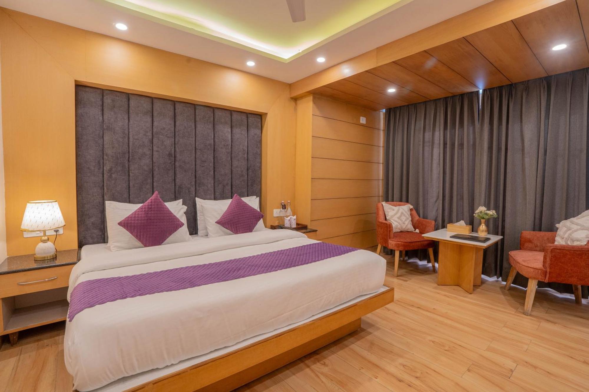 Perfectstayz Premium At Mall Road Mussoorie Exterior foto