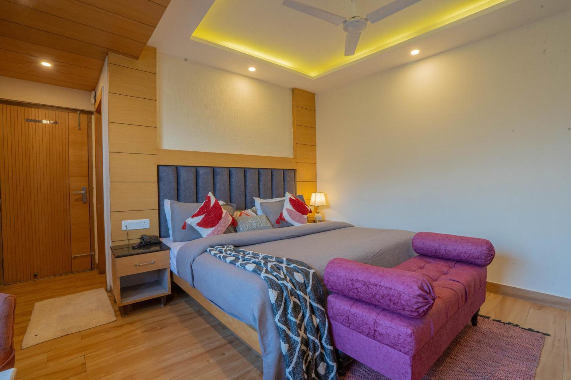 Perfectstayz Premium At Mall Road Mussoorie Exterior foto